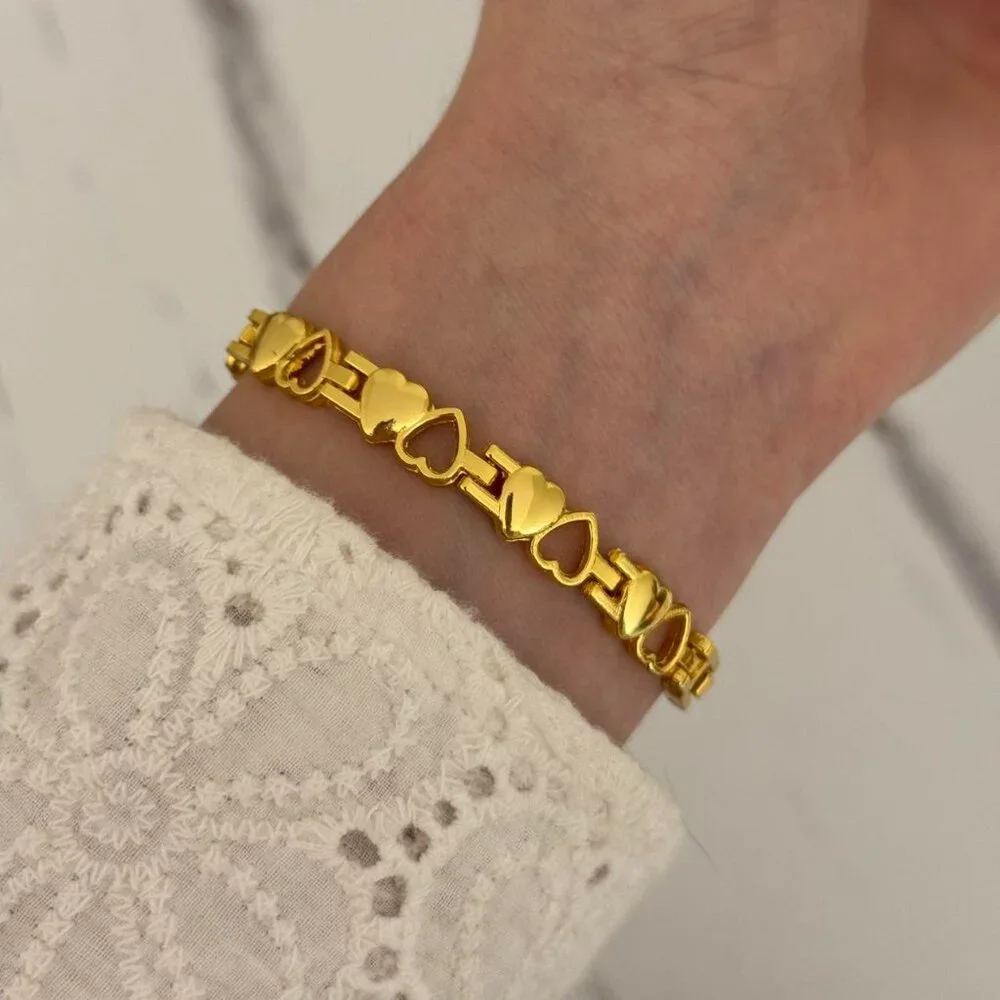 Sku0268 Retro Gold Heart Shaped Women Casual Watch Bracelet Stainless steel
